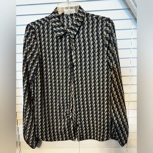 BRAND NEW SUNLAND17 patterned top in size S